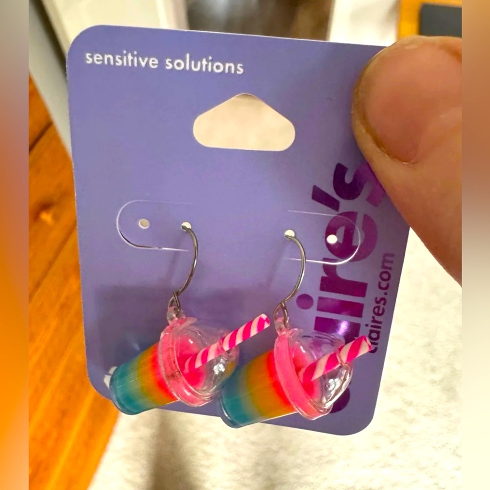 NWT Claire’s earrings